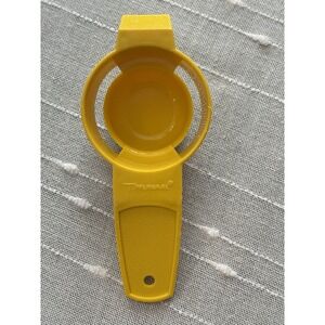 VTG Tupperware Egg Separator #779-10 Yellow